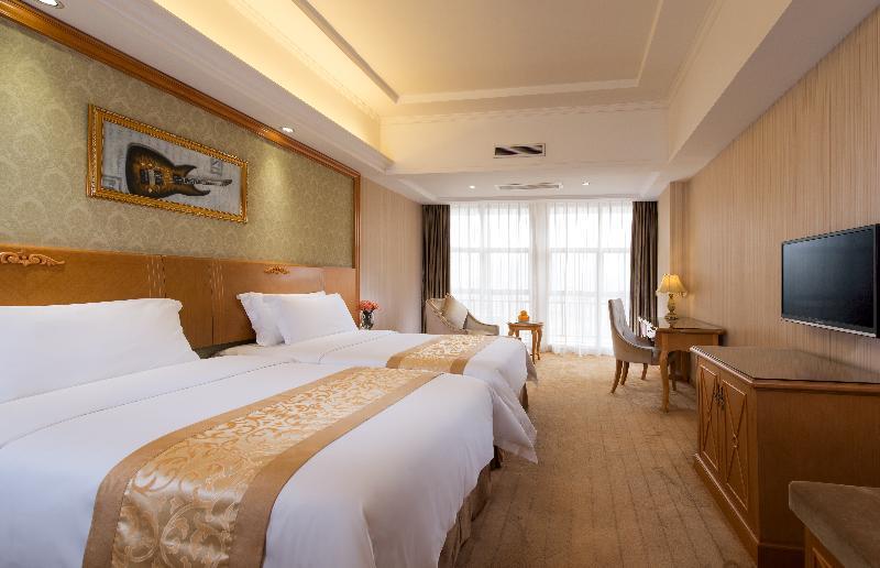 Vienna Hotel Tianbao Road Шэньчжэнь Экстерьер фото